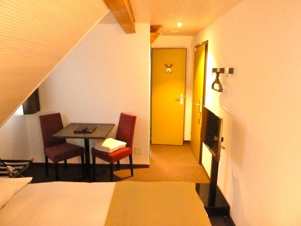 Gasthaus Sternen Rafz Zimmer foto
